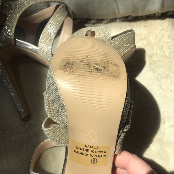 gold shimmering prom/homecoming heels - Picture 8 of 8